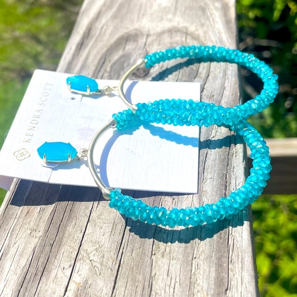 Kendra Scott Russel Frontal Hoop Earrings in Teal Agate - Picture 5 of 7